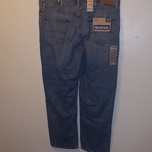 NWT Levi's Denizen Mens classic blue jeans.